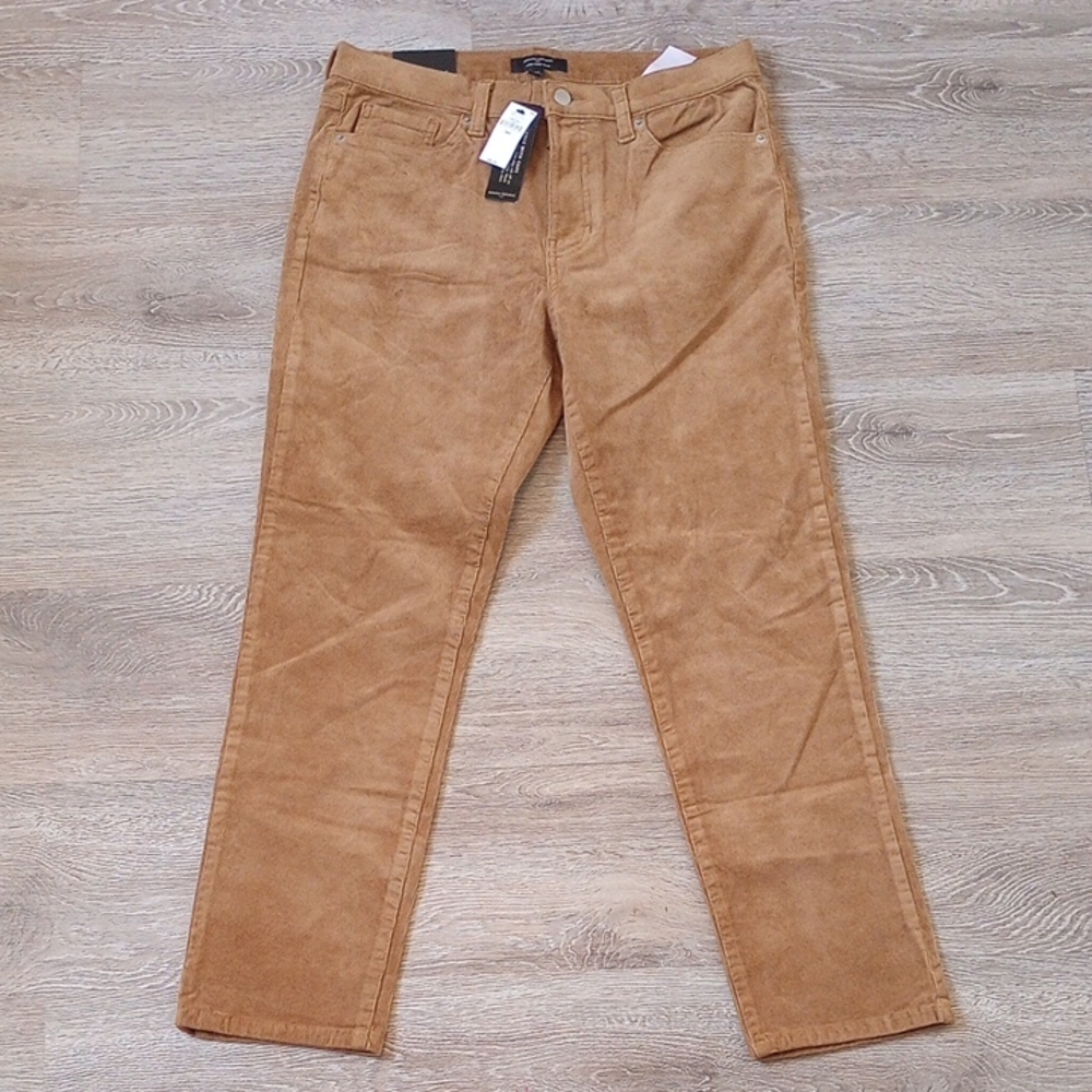 Banana Republic Women's Straight Leg Pants in Tan